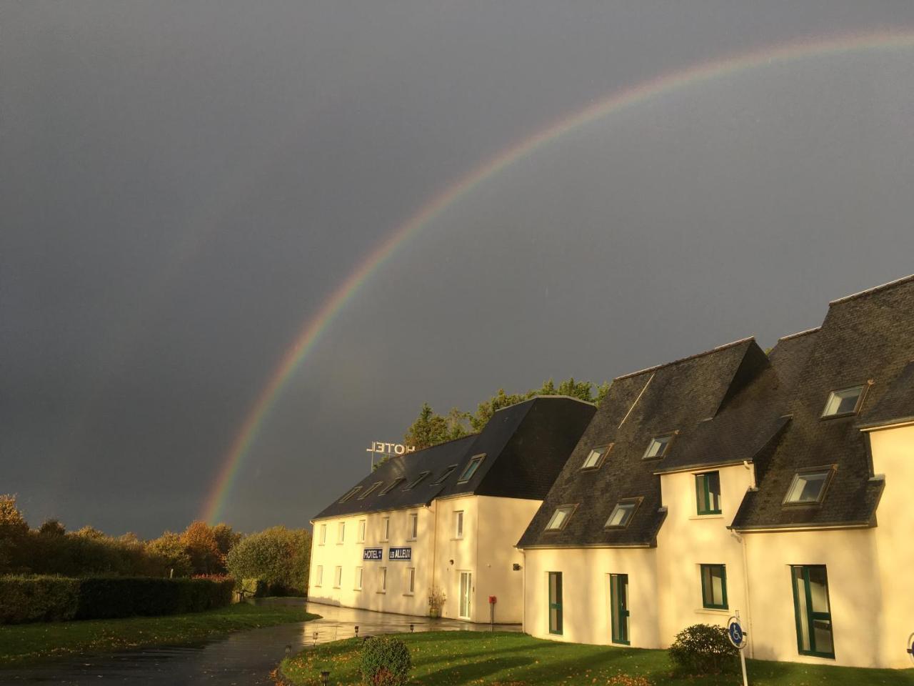 Best Western Armor Park Dinan Et Spa Экстерьер фото